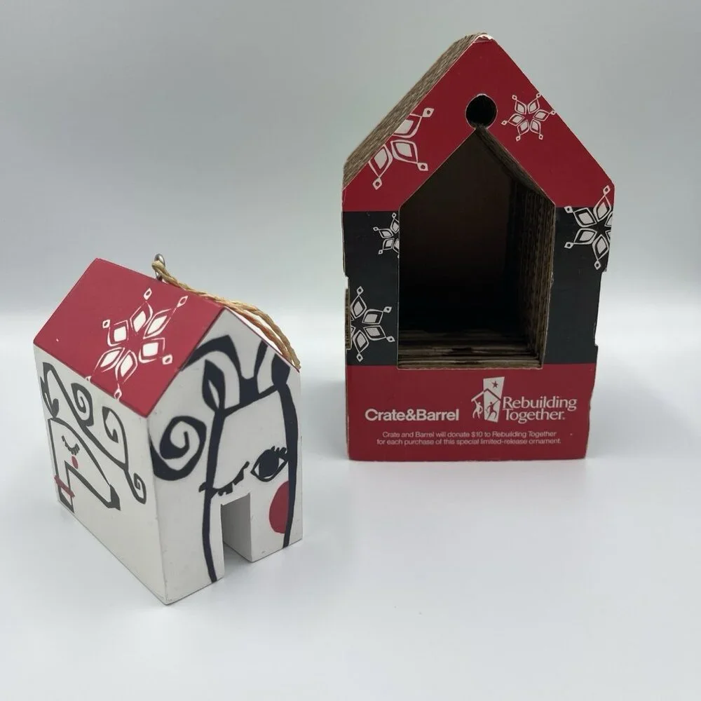 2015 Crate & Barrel Jane Dixon Wooden House Christmas Ornament Hearts & Home